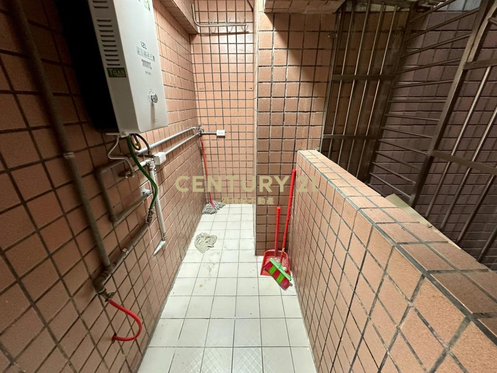 藍天麗地最前區兩房