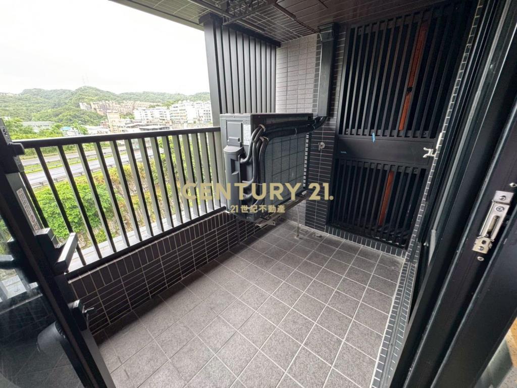 夢悅城精裝三房車位