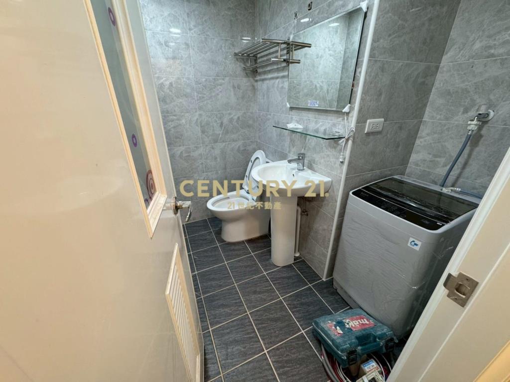 全新投資收租四套房