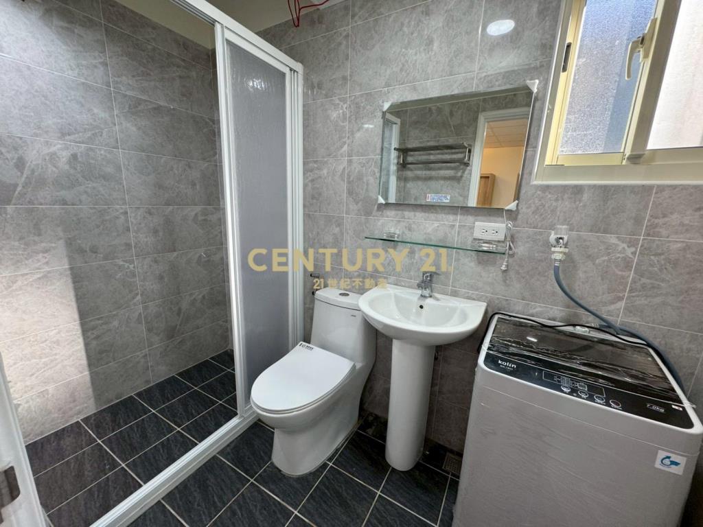 全新投資收租四套房