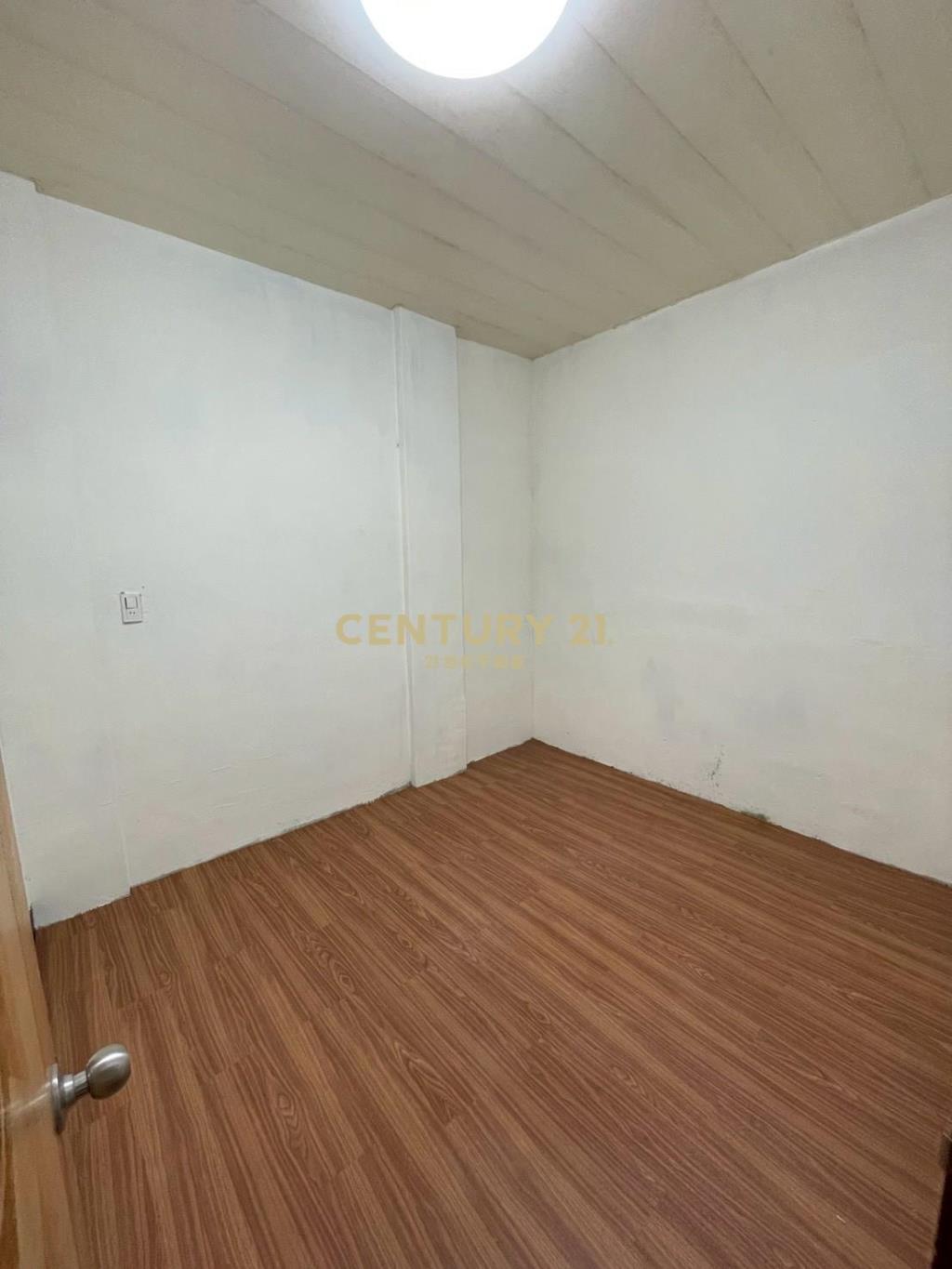 東光路正路邊透天