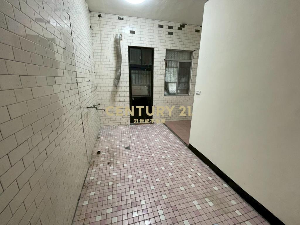 東光路正路邊透天