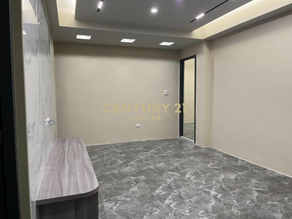 安樂路一段全新裝潢三樓