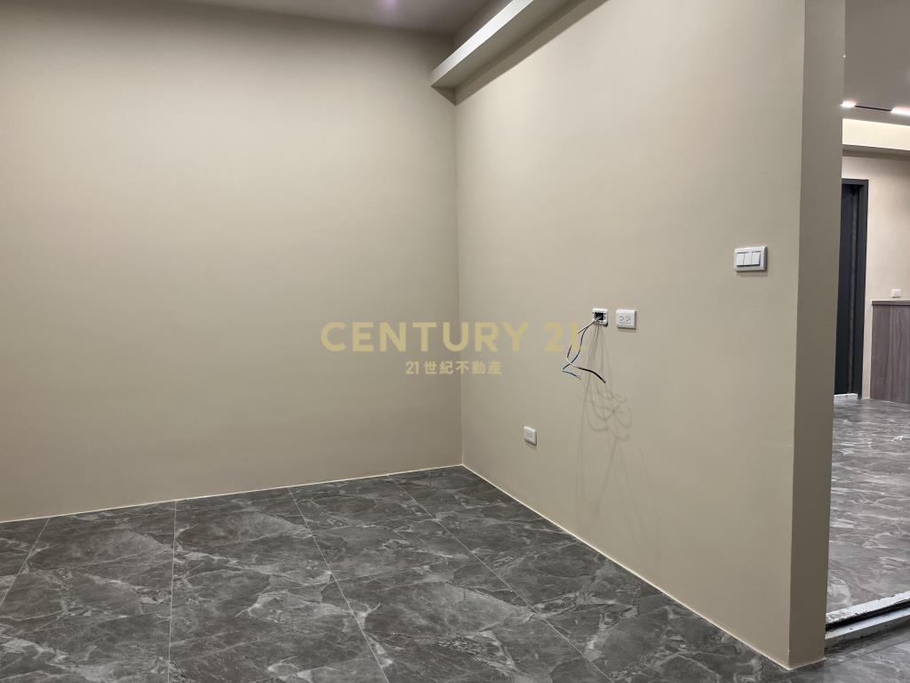 安樂路一段全新裝潢三樓