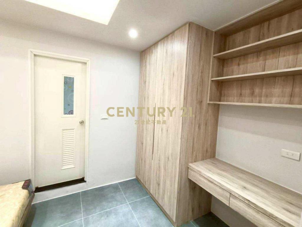 孝二路精美透天套房