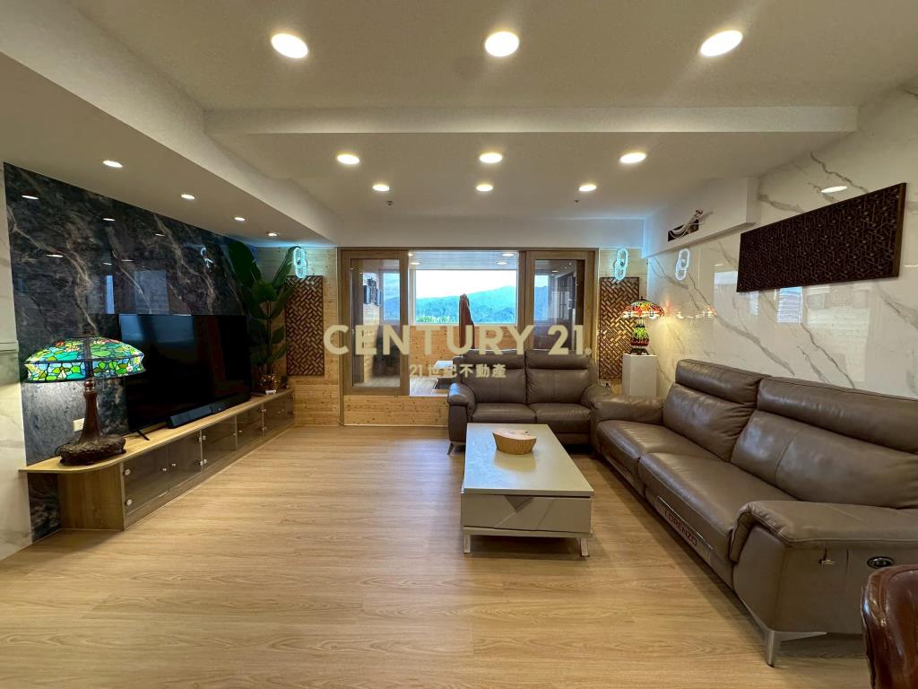 國泰醫院旁機能4房平車