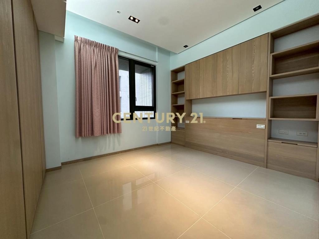 信義君悅氣派豪邸4房+3車位