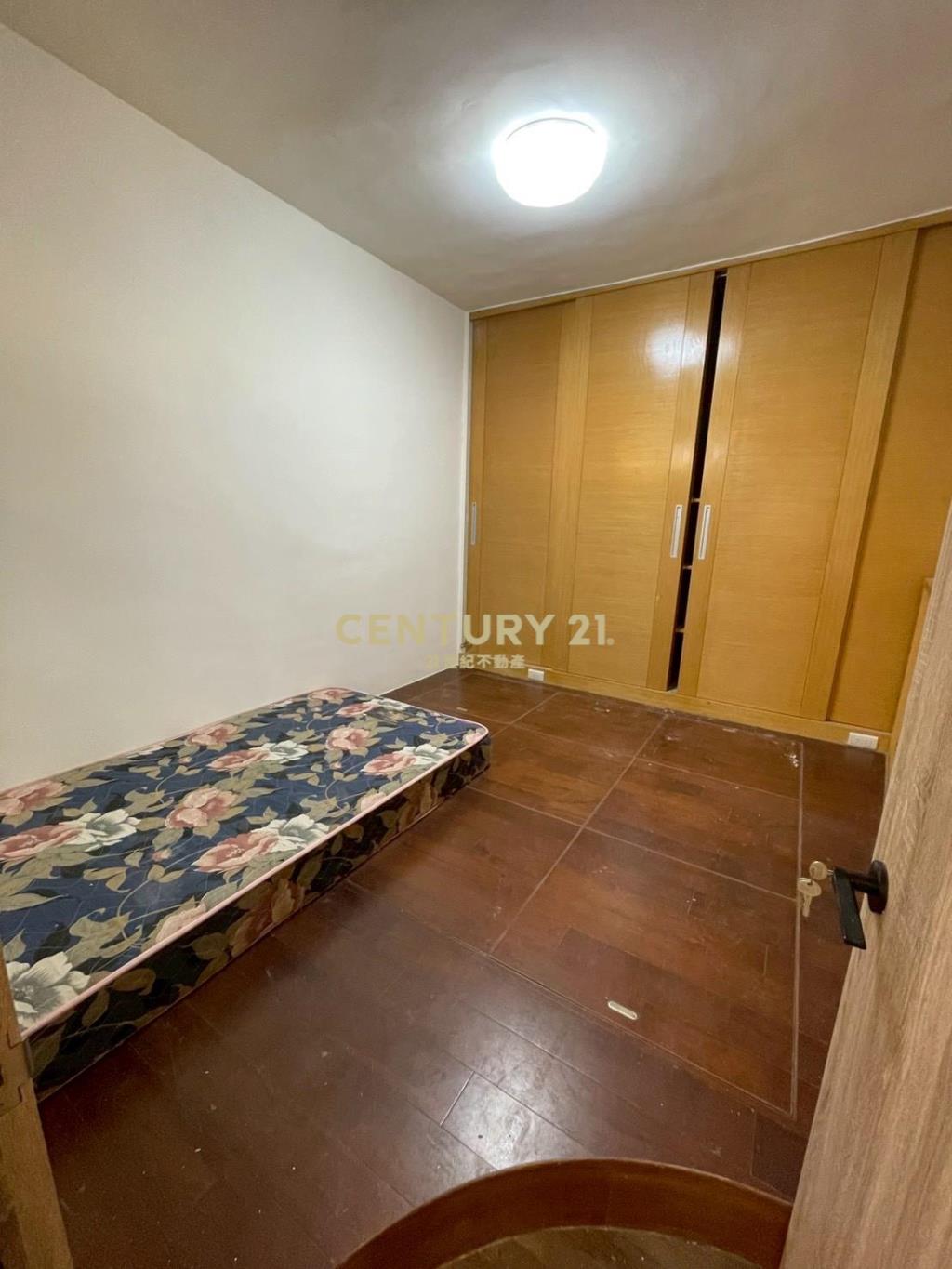 中華路旁3樓公寓