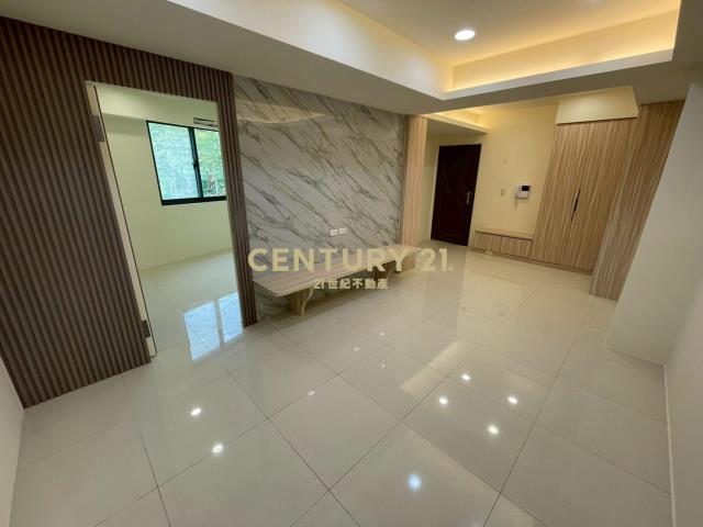 七堵精美裝潢4樓