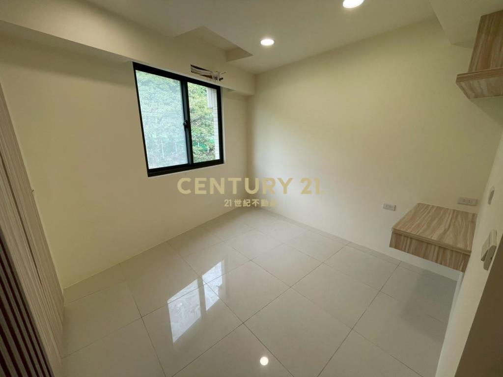 七堵精美裝潢4樓