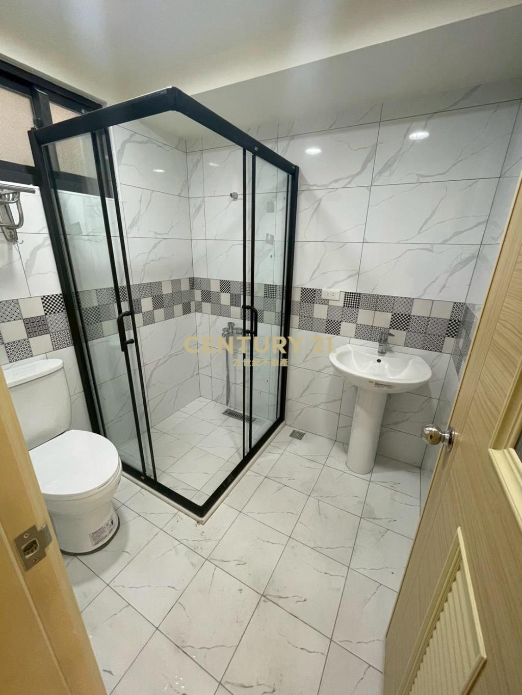 七堵精美裝潢3樓