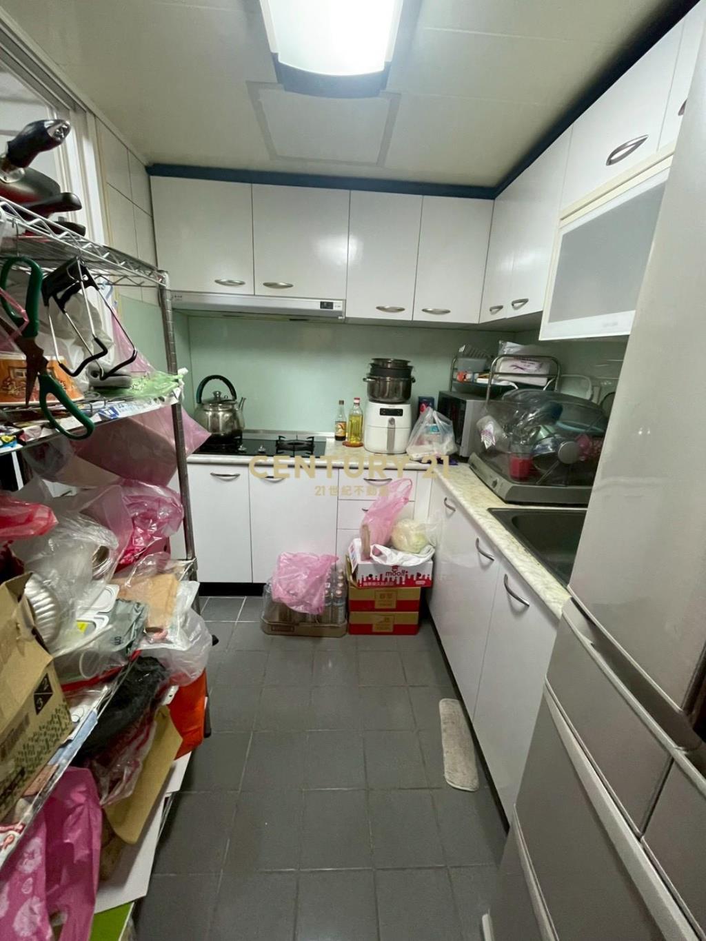 巴塞隆納三房子母車位