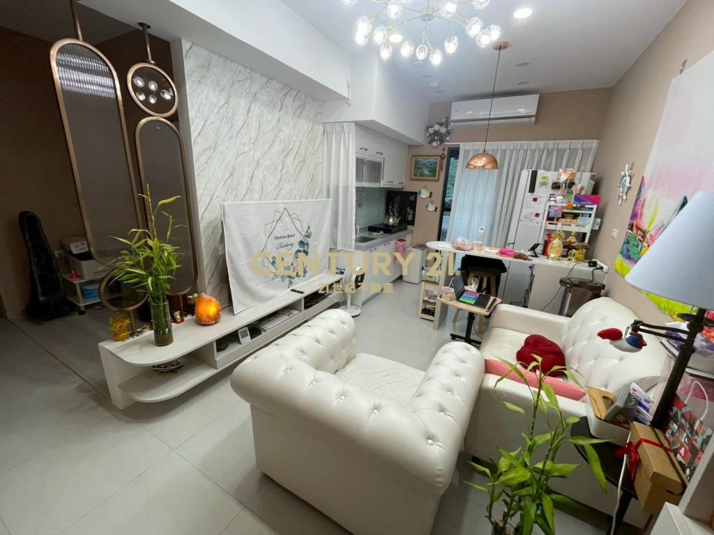 宏貿臻璽溫馨2房