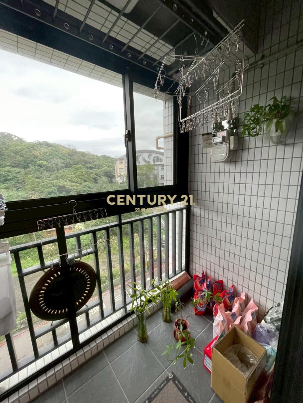 宏貿臻璽溫馨2房