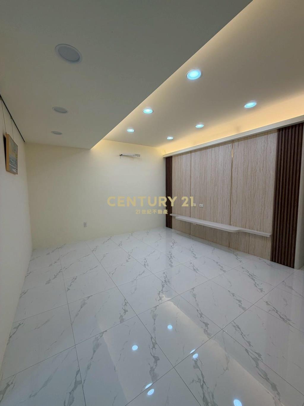 信二路停車場旁精美一樓