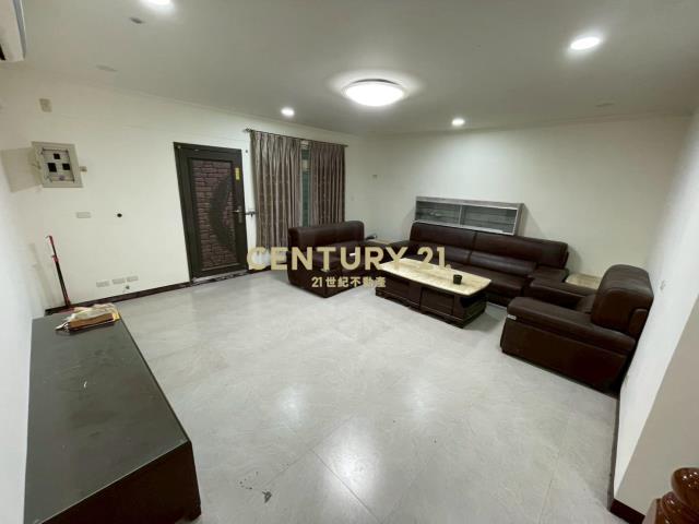 新豐街4房車庫透天