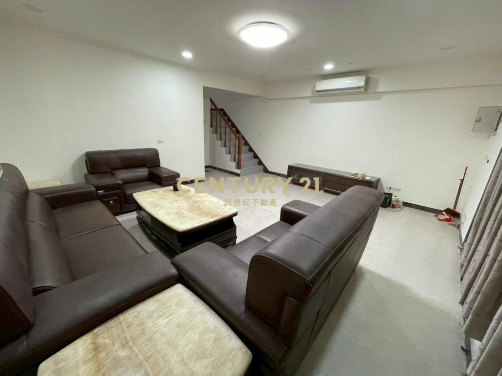 新豐街4房車庫透天