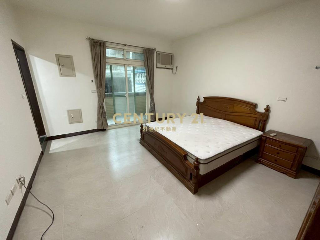 新豐街4房車庫透天