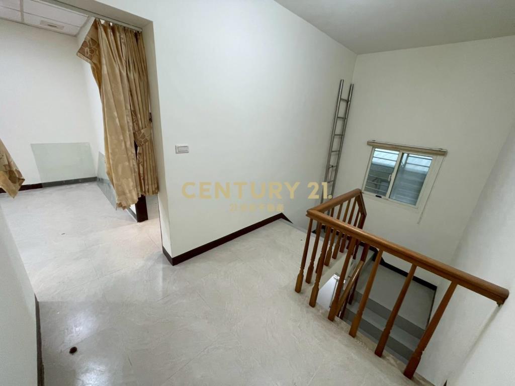 新豐街4房車庫透天