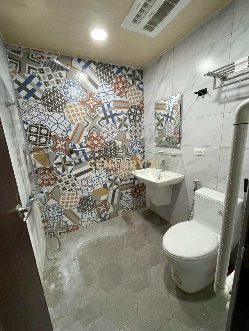 新豐街4房車庫透天