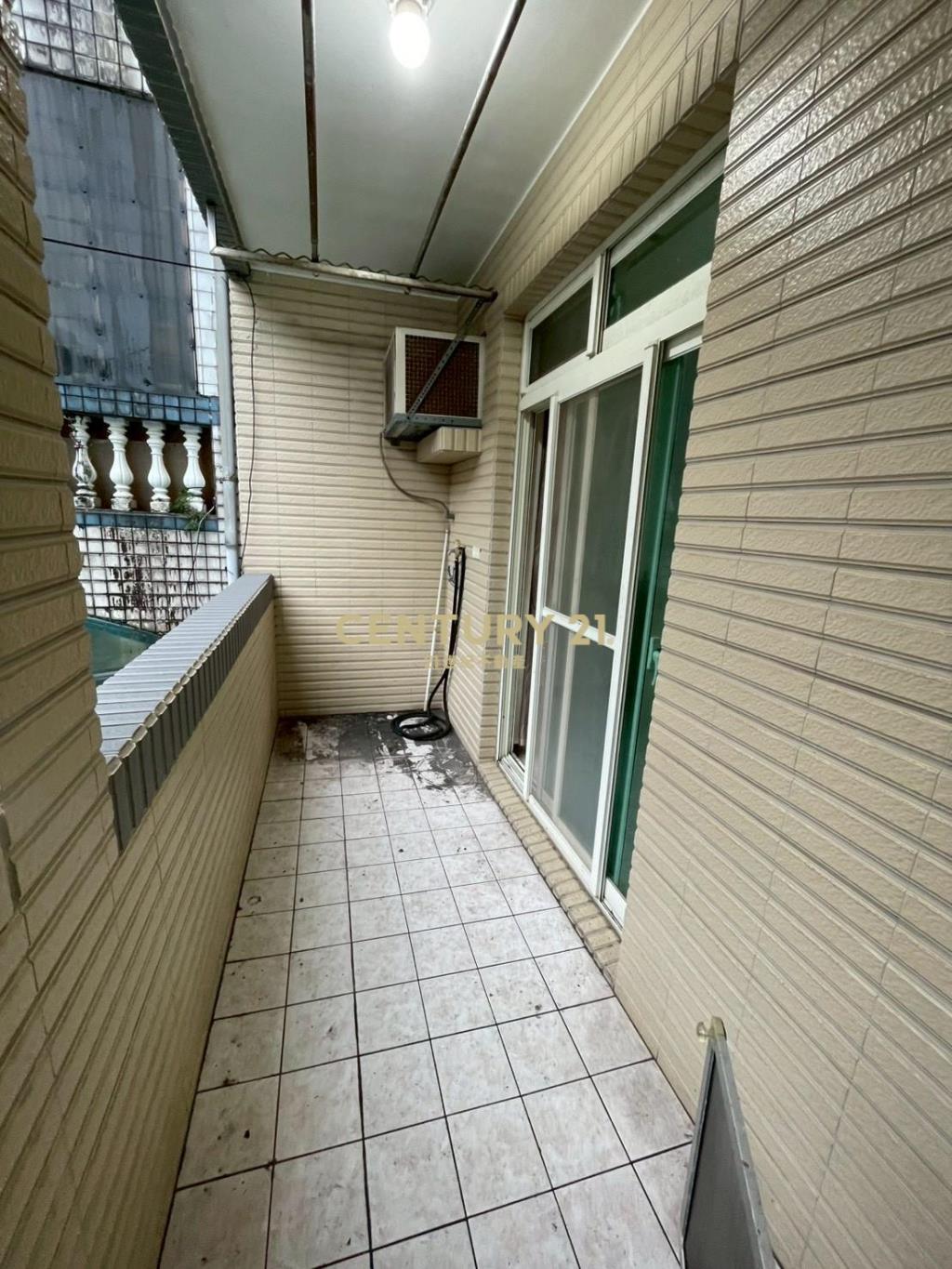 新豐街4房車庫透天