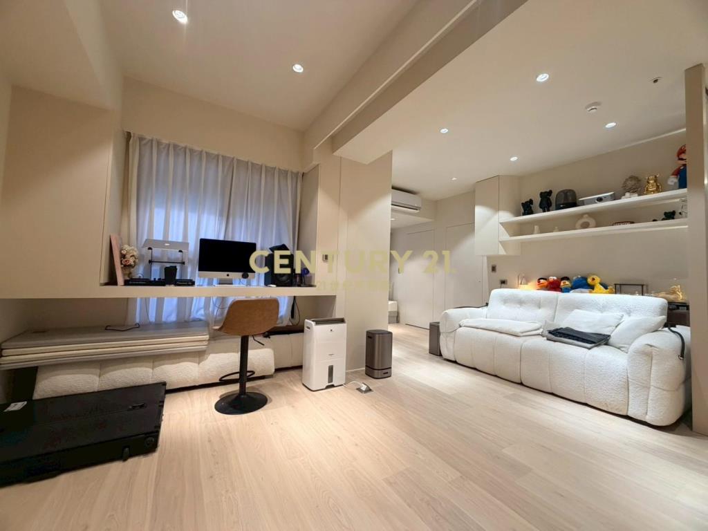 夢悅城精裝2改1房+大車位