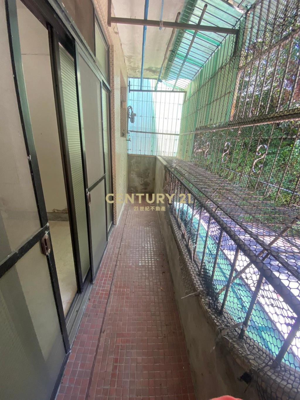 近信義市場2樓4房