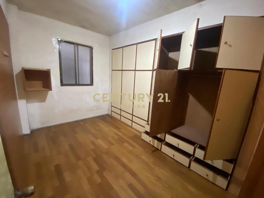 近信義市場2樓4房