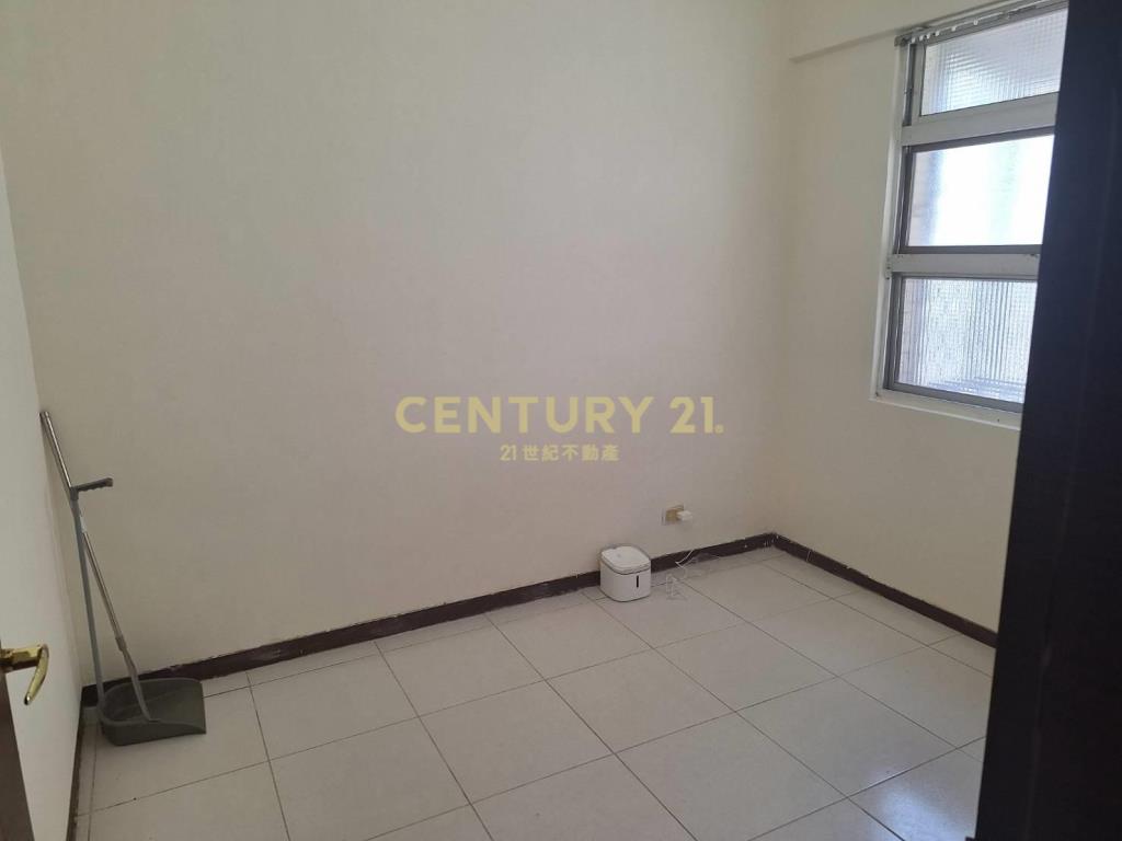 立德路平地三房