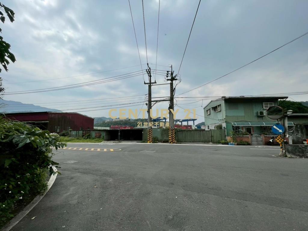 近62四腳亭透天好停車