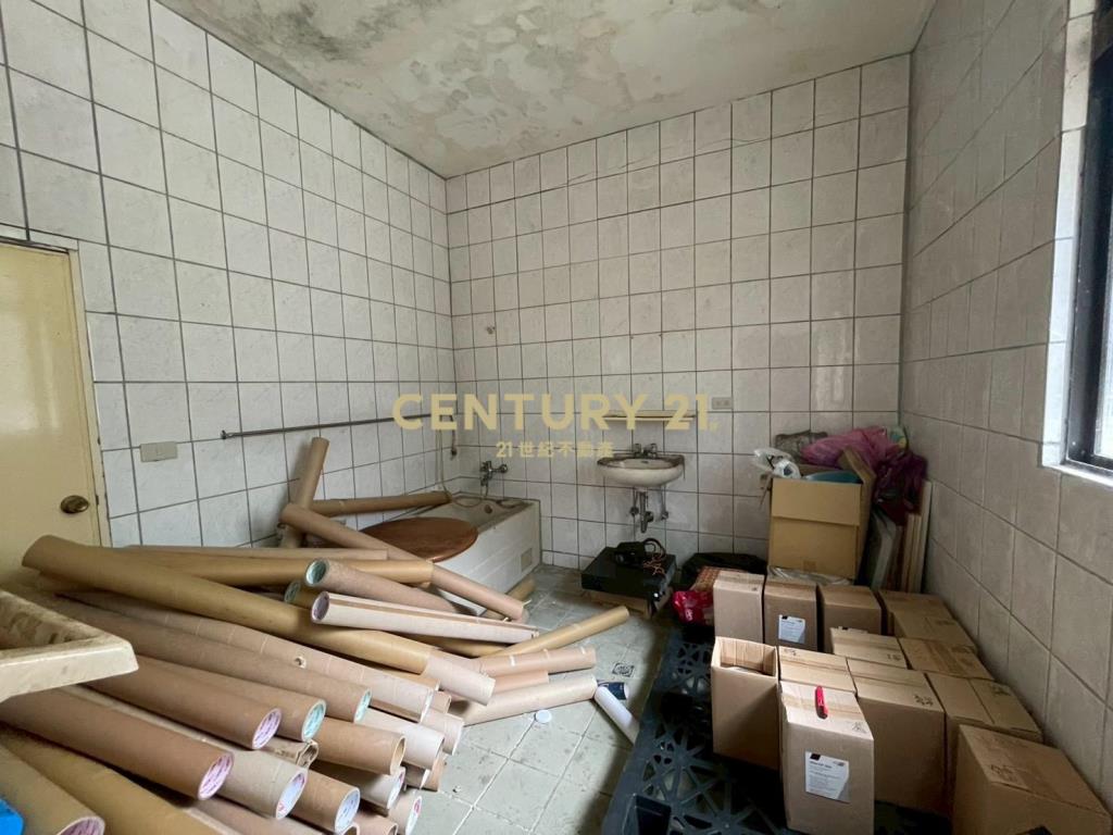 近62四腳亭透天好停車