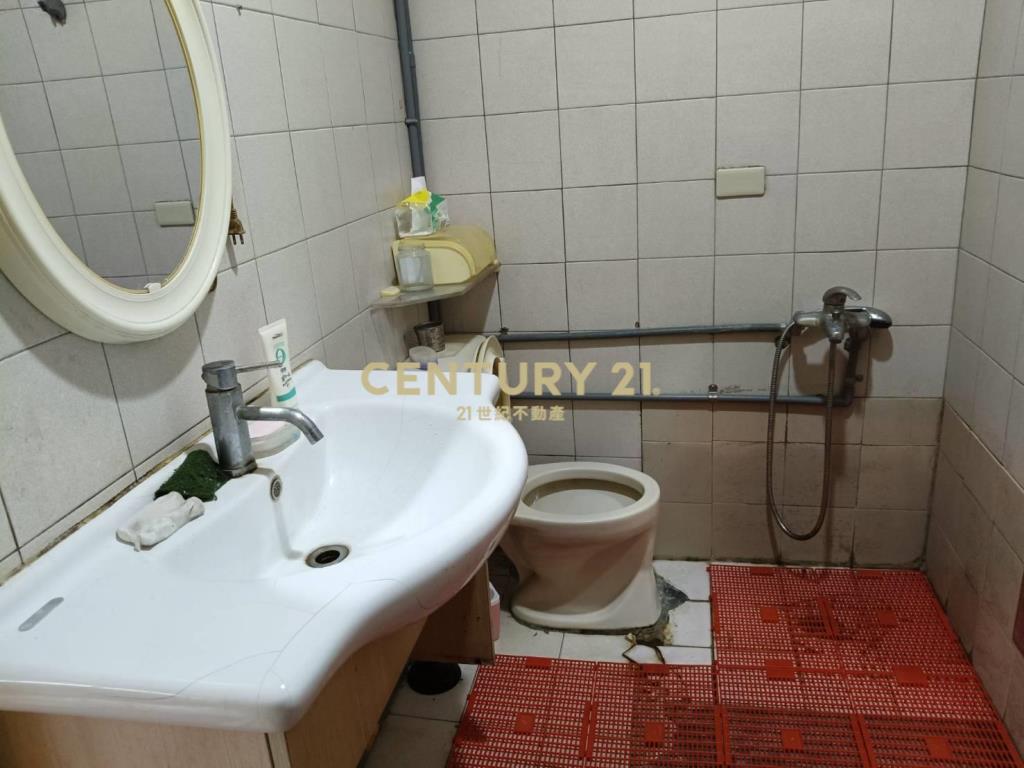 正義實用1樓港景美寓