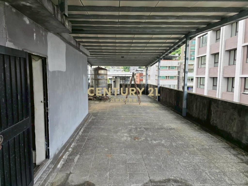 東明路邊裝潢屋