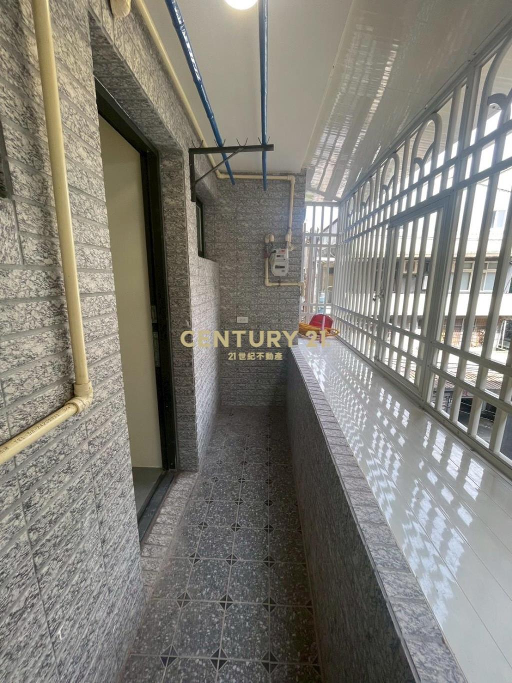 七堵華麗低樓層美寓
