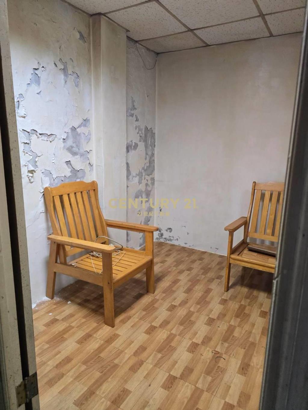 南榮前區路邊美屋