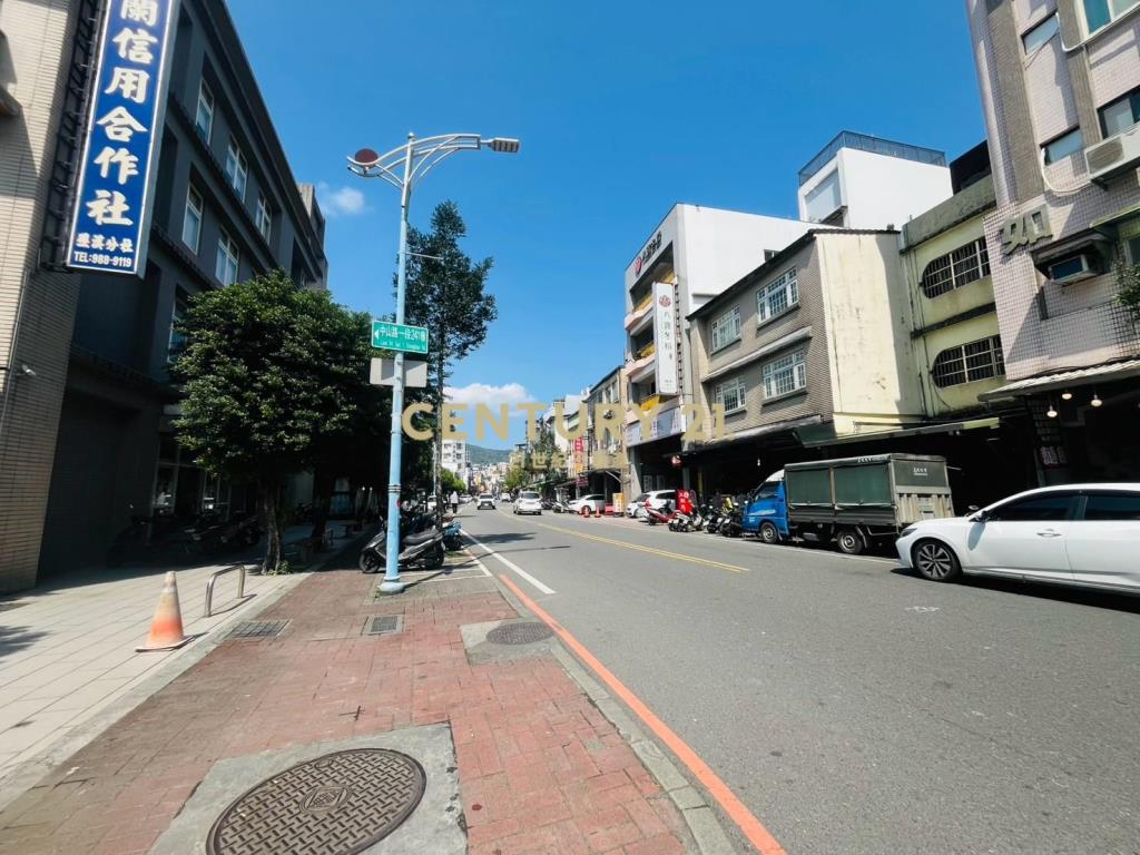 JG036礁溪市區省道上店住