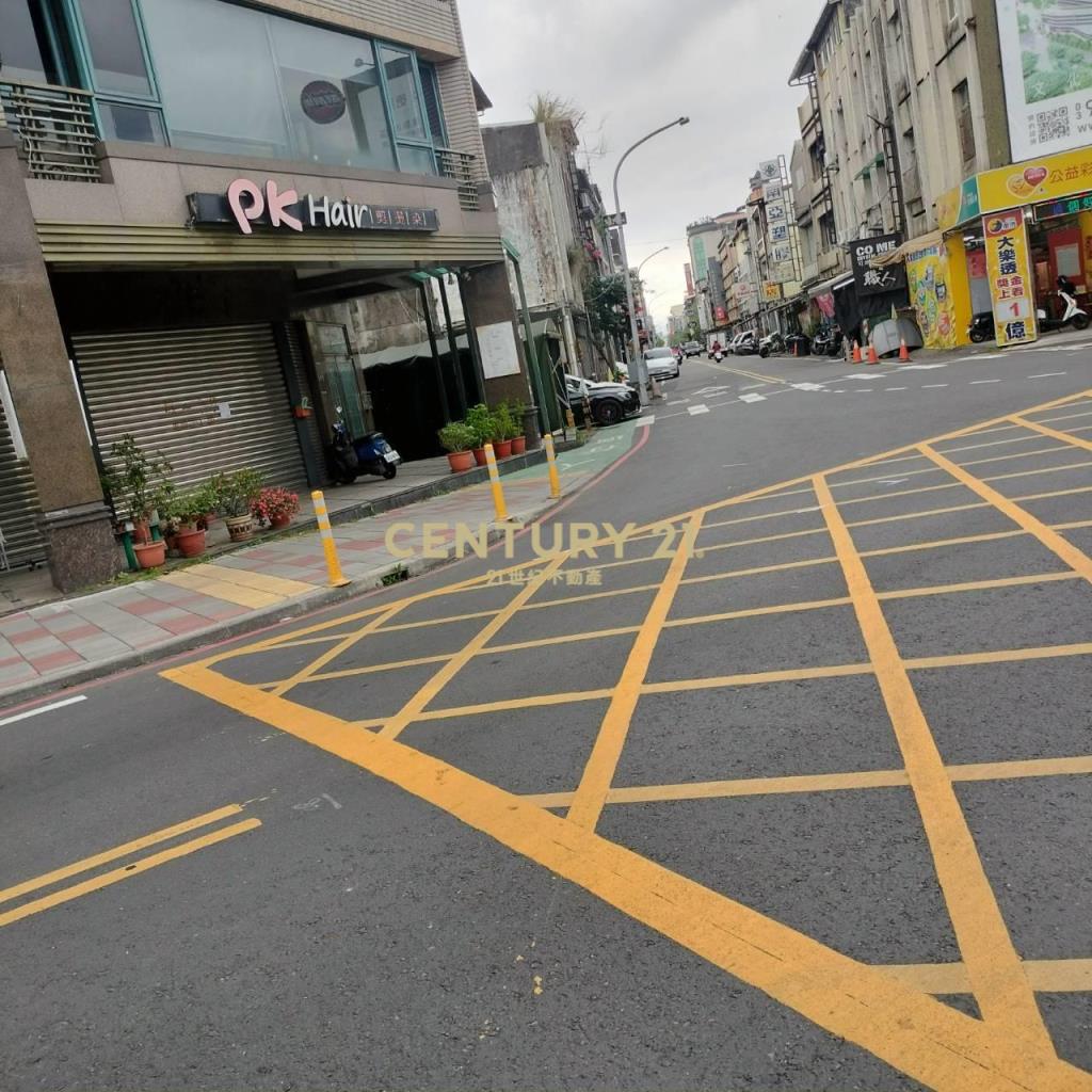 AB818近轉運站大地坪店住