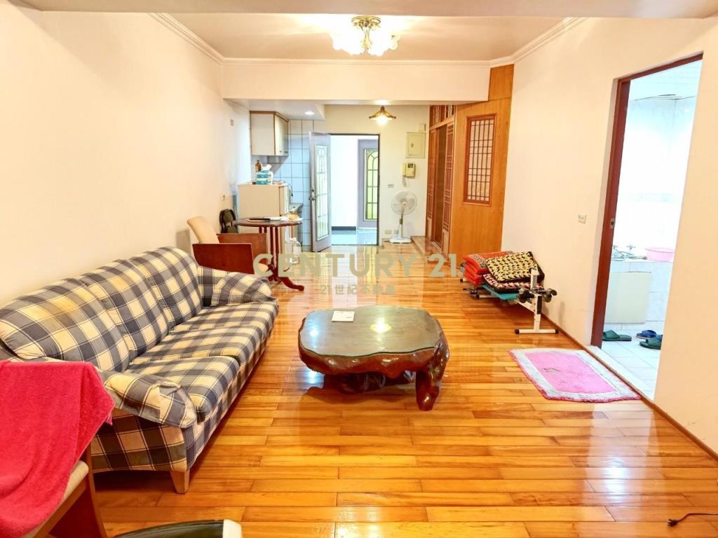 AA555火車站前車位溫泉大套房