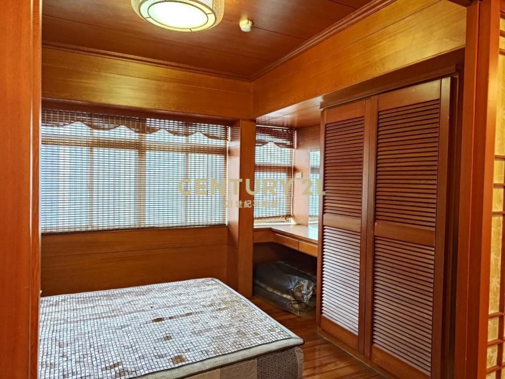 AA555火車站前車位溫泉大套房