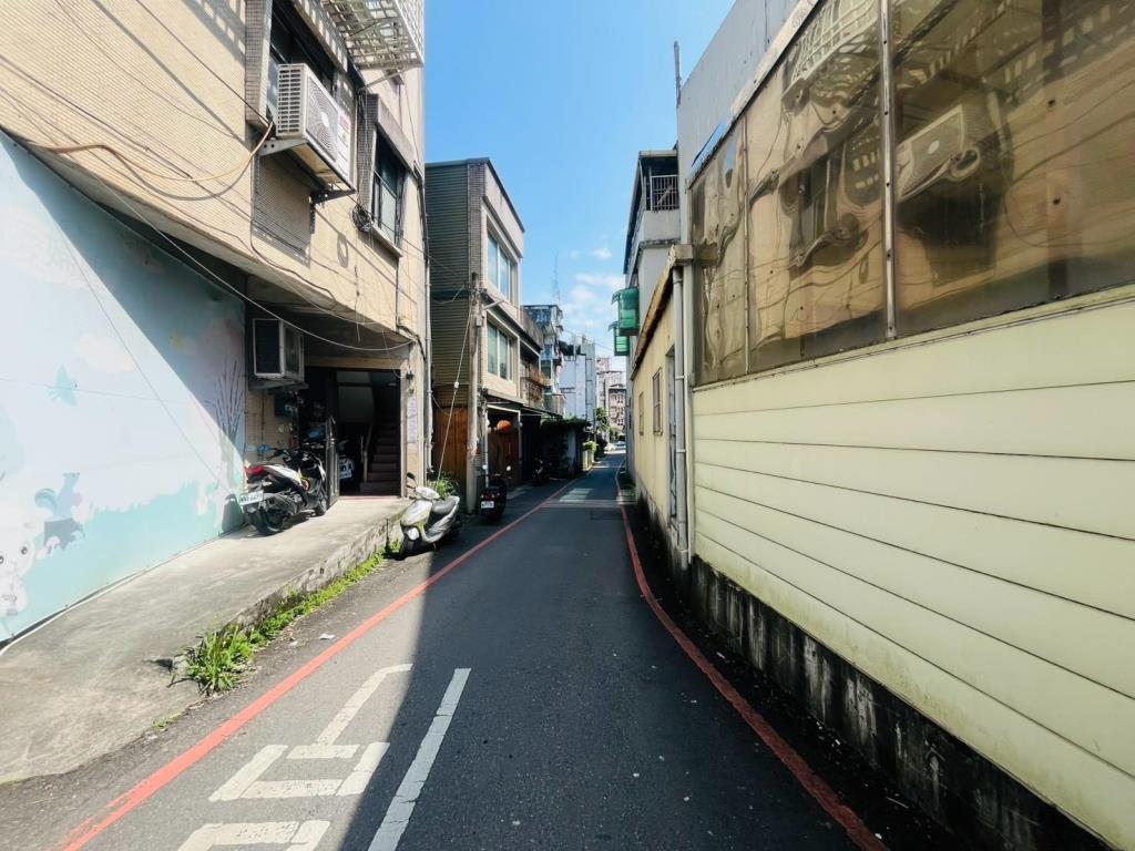 AB819礁溪市區省道上便宜店面