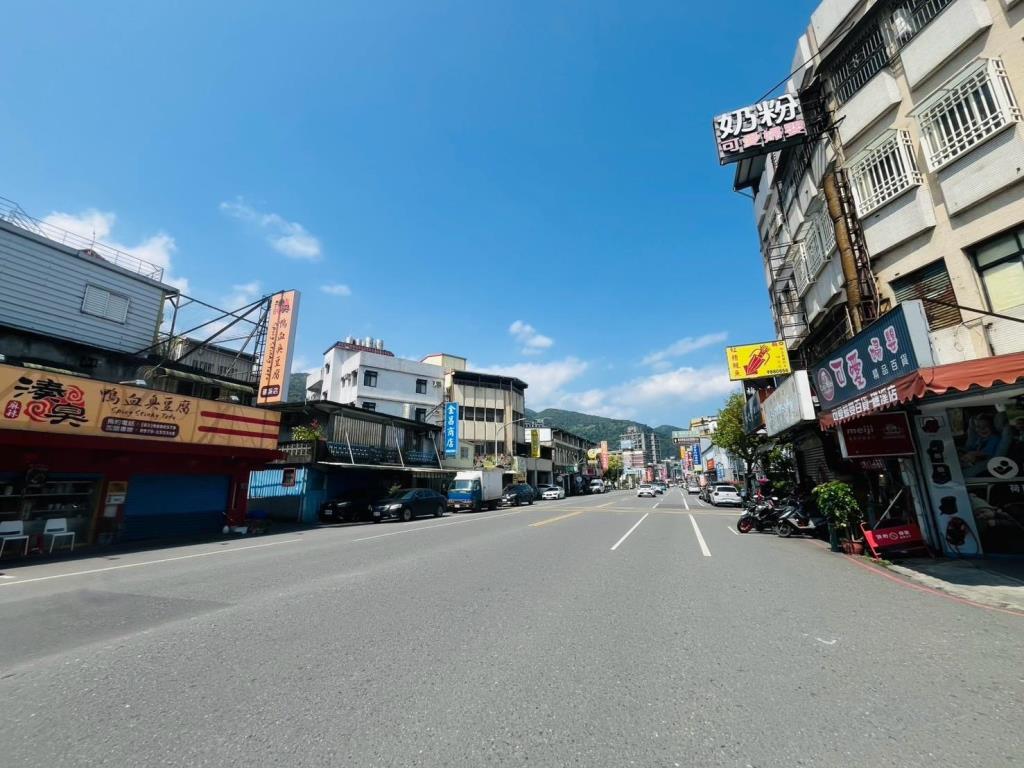AB819礁溪市區省道上便宜店面