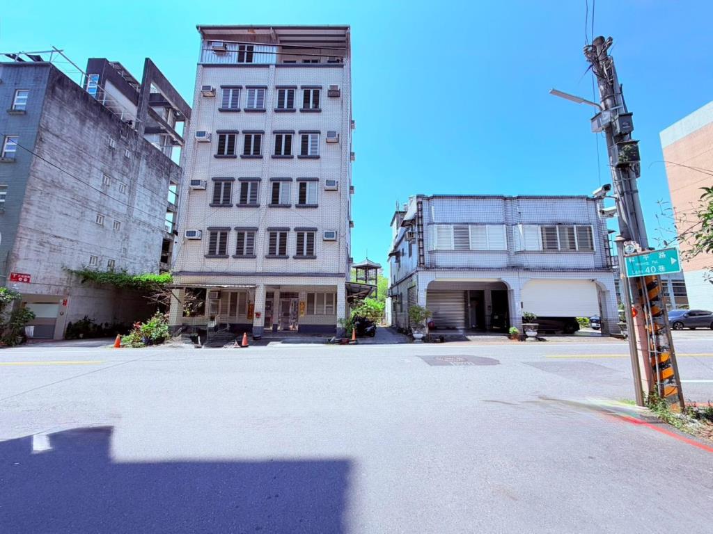 AB827 礁溪和平路雙層彈性金店美居
