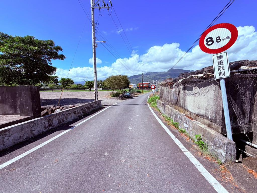 AC898頭城191甲旁大面寬農地