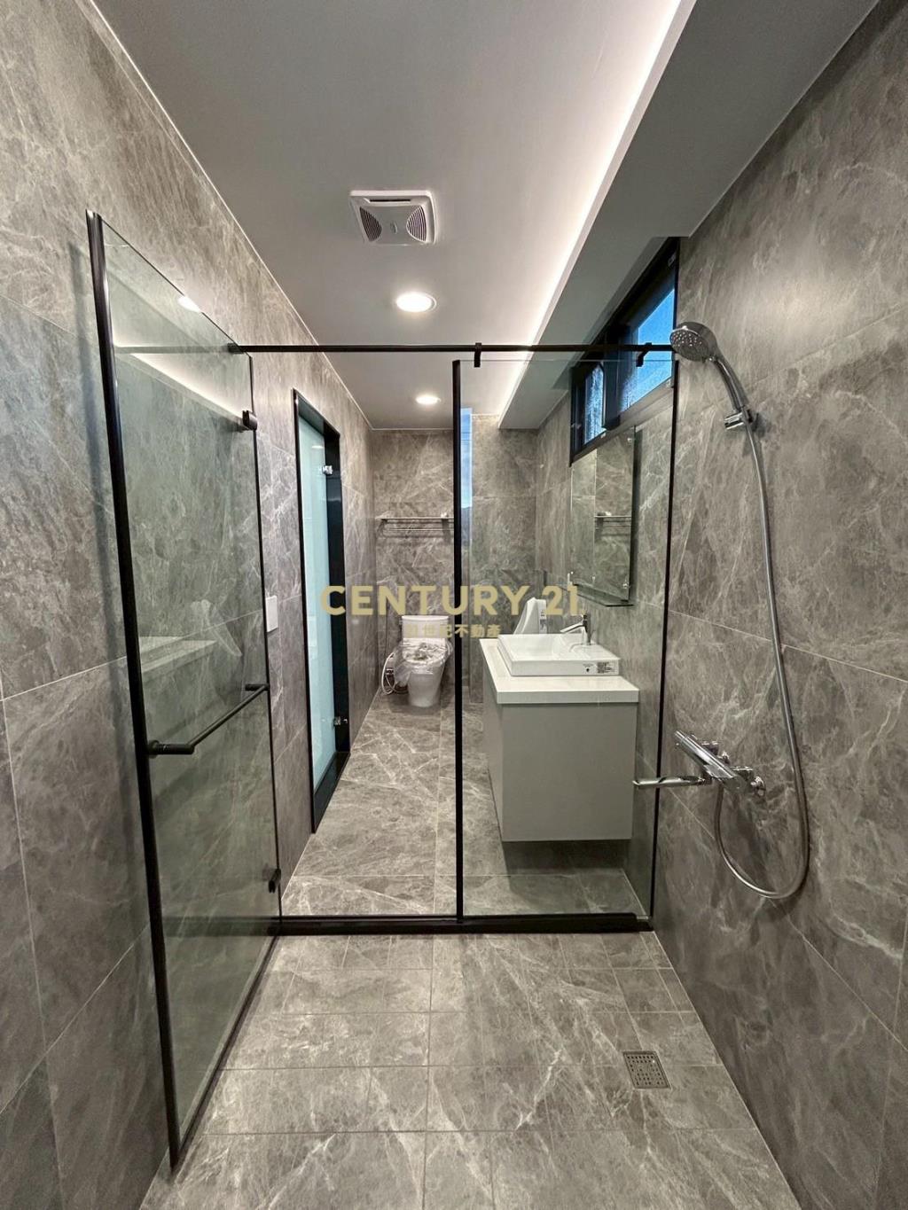 EE148三星Tour Eiffel職人