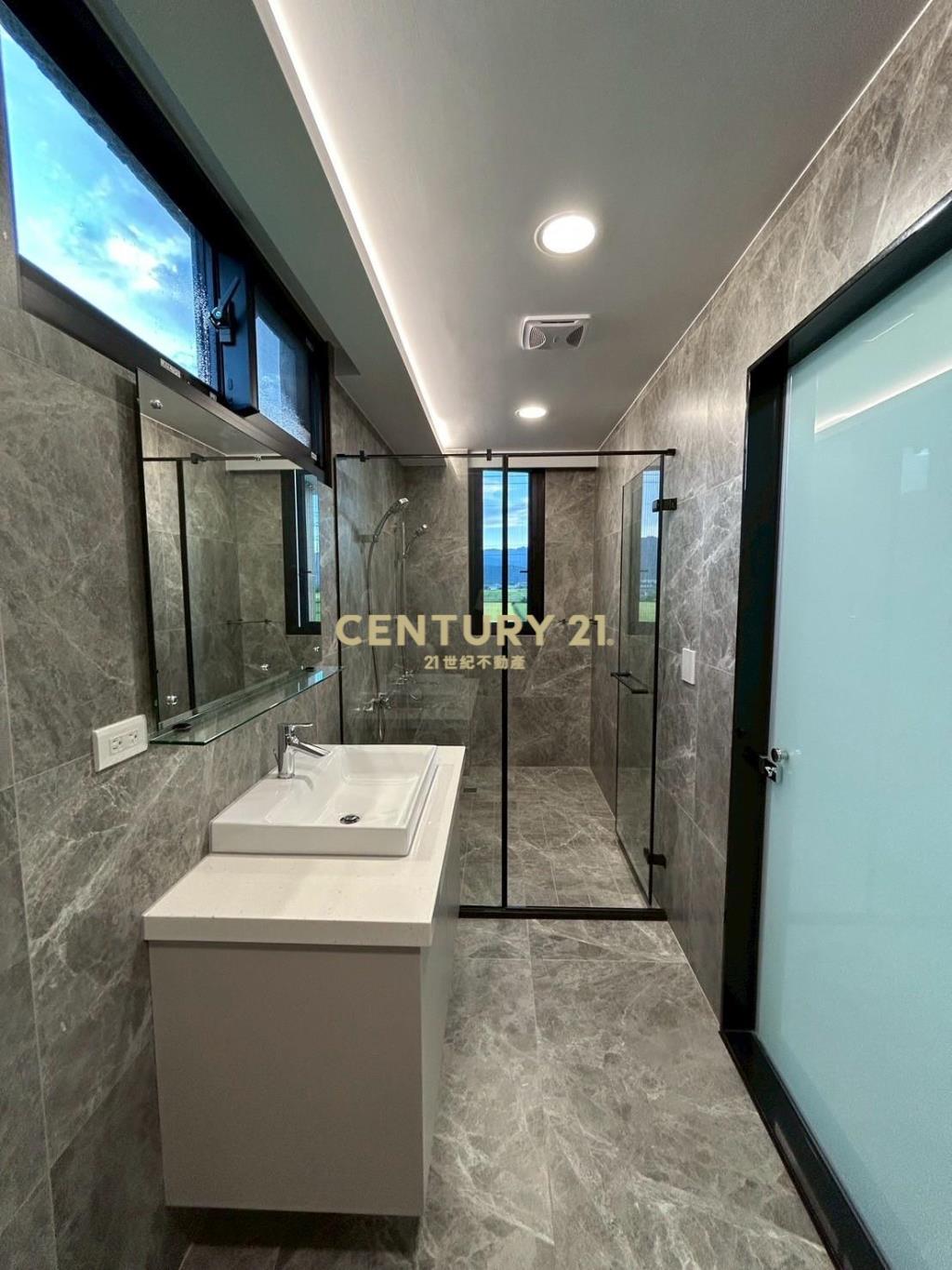 EE148三星Tour Eiffel職人