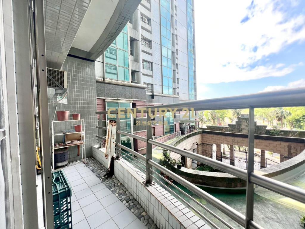 EA292觀天下三房華廈