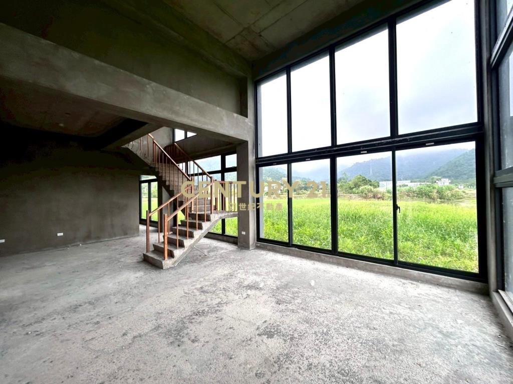 EE143冬山生態綠洲全新時尚6套房民宿