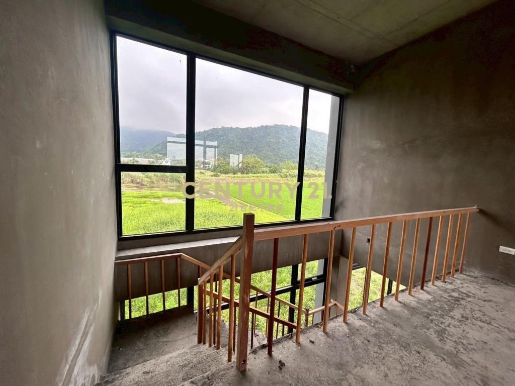 EE143冬山生態綠洲全新時尚6套房民宿