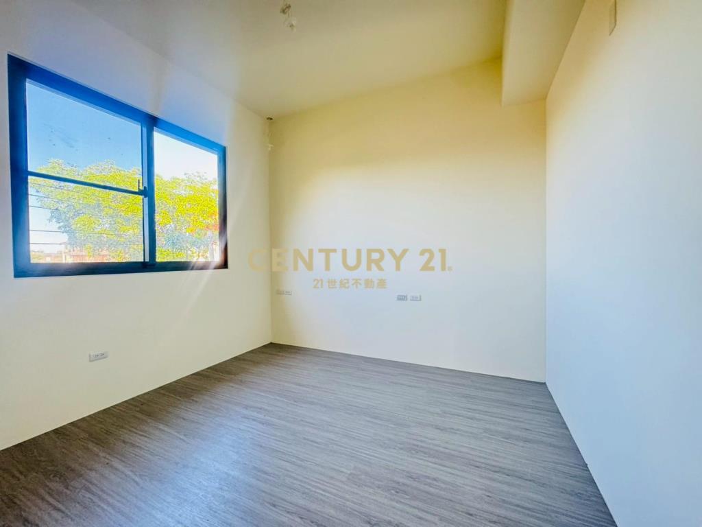 EA302河岸旁全新兩房美華廈A