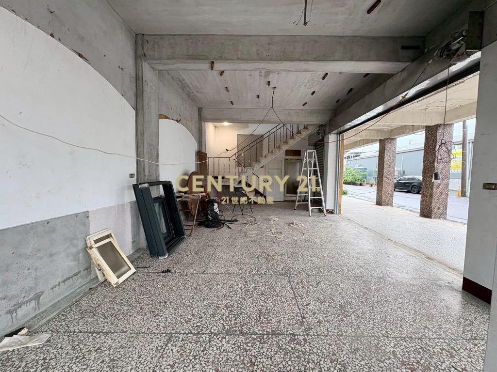 EH045(租)馬賽全聯對面金三角店住